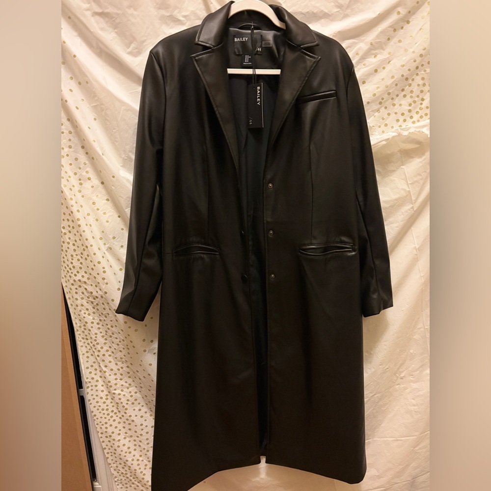 SOLD 💵Bailey 44 Black Trench Coat with Classic Elegance